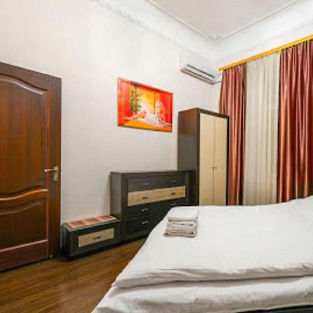 Apartment Mala Zhytomyrska 16 Kiev Dış mekan fotoğraf