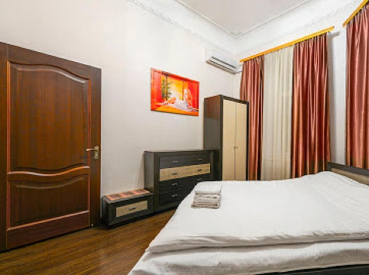 Apartment Mala Zhytomyrska 16 Kiev Dış mekan fotoğraf